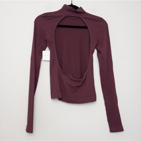 NWT Free People Like I Do Backless Cutout Mockneck Top M/L Mauve Wine Stretch - Picture 9 of 10